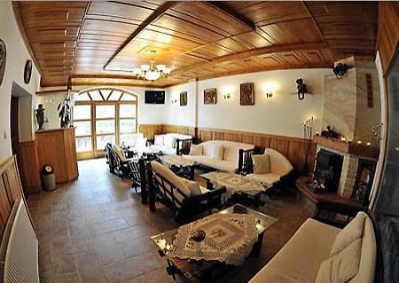 Trojka Hotel Es Panzio Szolnok Luaran gambar